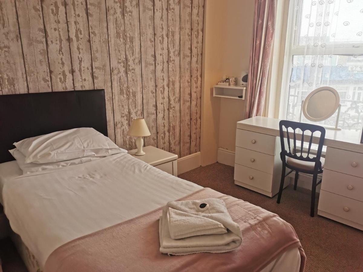 Hotel Royal Pier à Sandown Extérieur photo