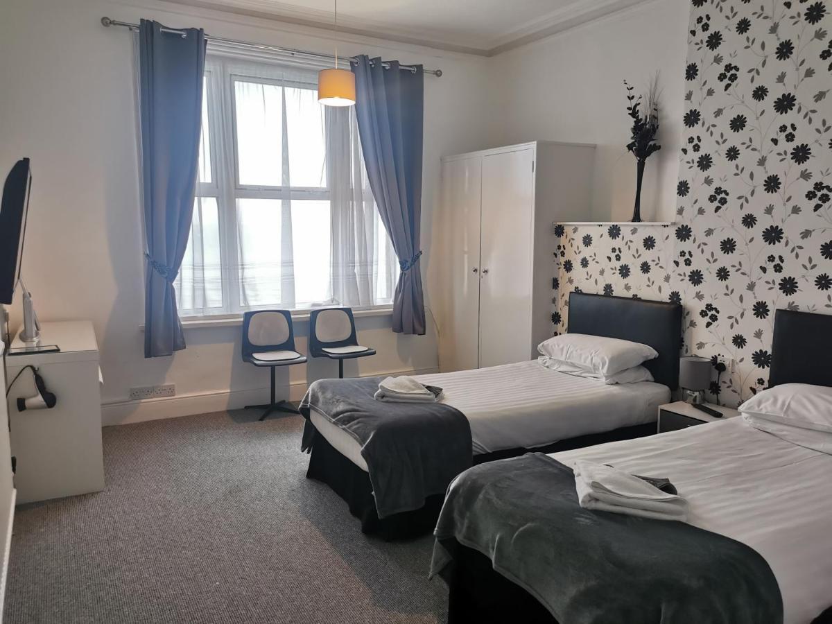 Hotel Royal Pier à Sandown Extérieur photo