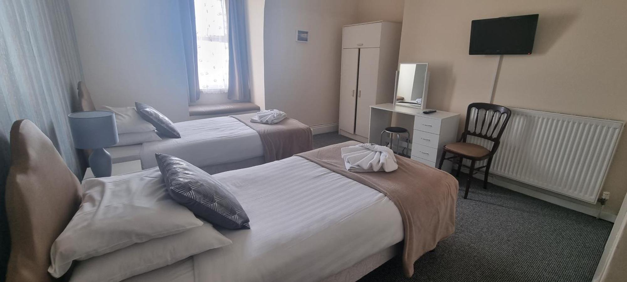 Hotel Royal Pier à Sandown Extérieur photo