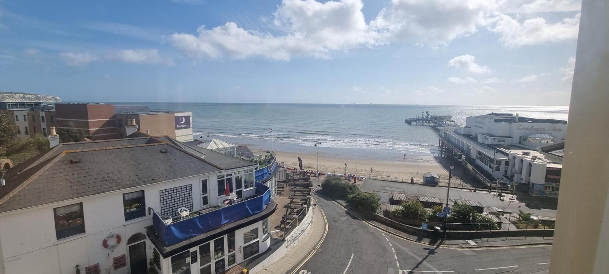 Hotel Royal Pier à Sandown Extérieur photo