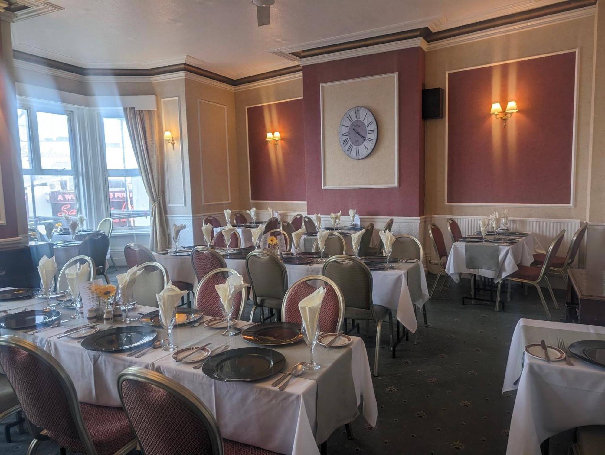 Hotel Royal Pier à Sandown Extérieur photo