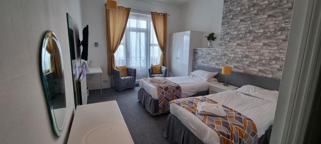 Hotel Royal Pier à Sandown Extérieur photo